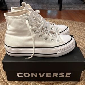 Converse platform sneakers 👟